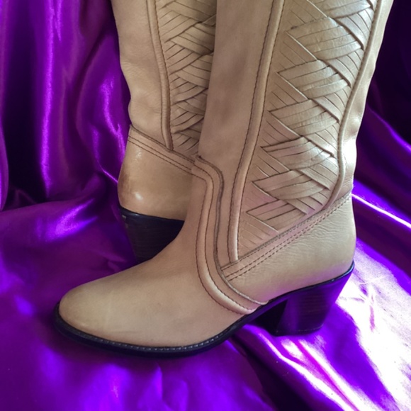 Tan Creamy Leather Fossil High Boots - Picture 11 of 14